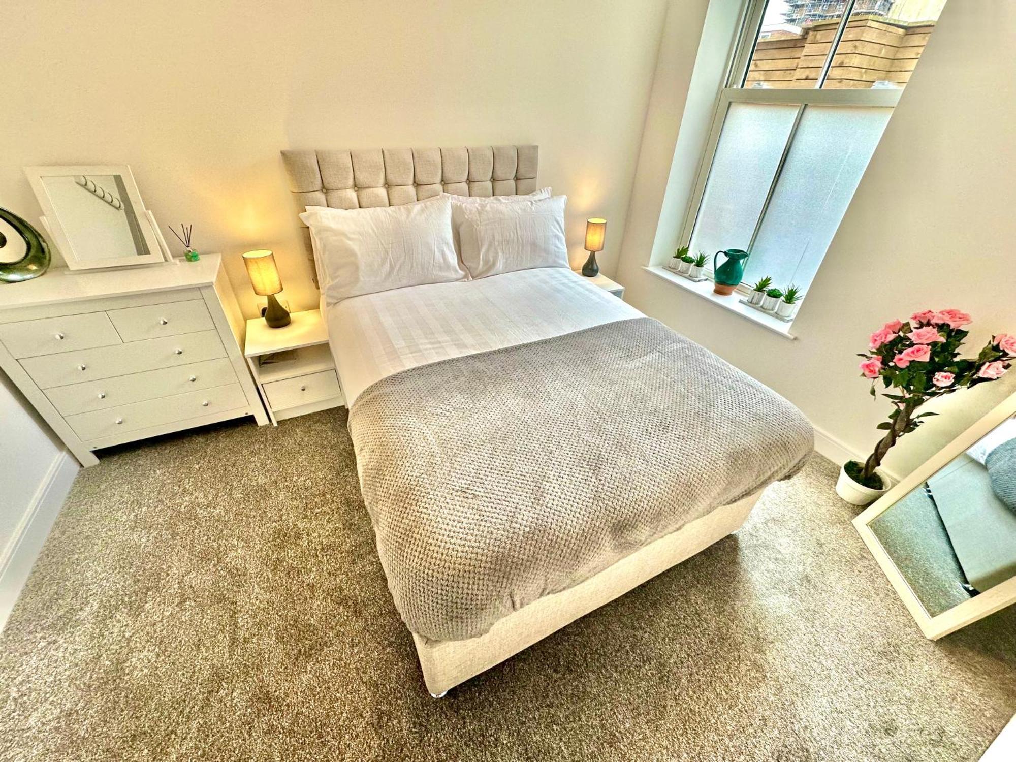 Ferienwohnung Contemporary Charm By The Quay With Garden Poole Exterior foto