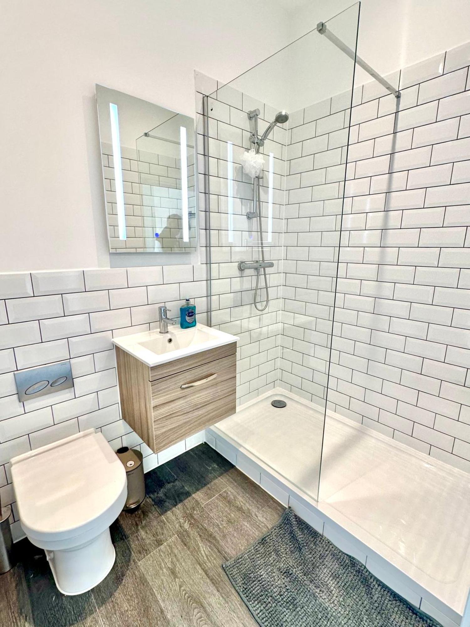 Ferienwohnung Contemporary Charm By The Quay With Garden Poole Exterior foto